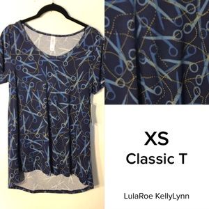 T shirt with scissors